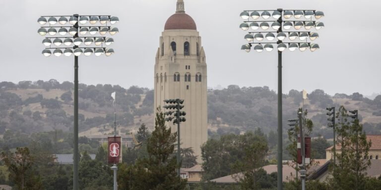Stanford est la dernière université d’élite à être critiquée pour son manque de « détermination morale » dans sa réponse à l’attaque du Hamas contre Israël.