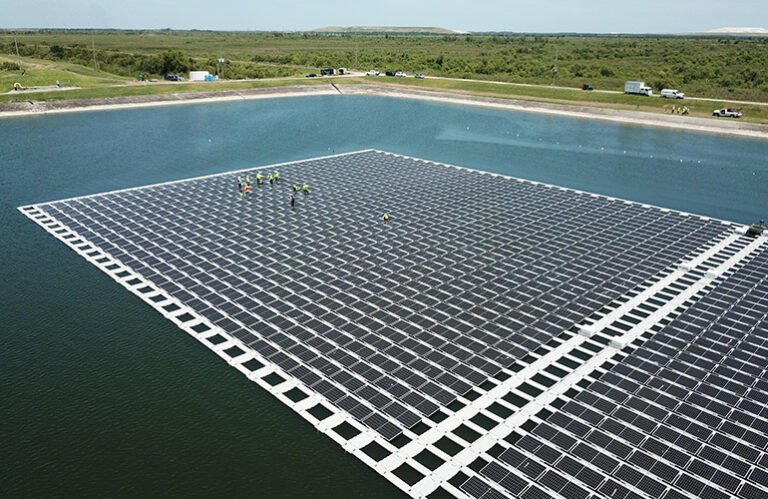 Approches de construction pour le premier projet solaire flottant de l’Ohio