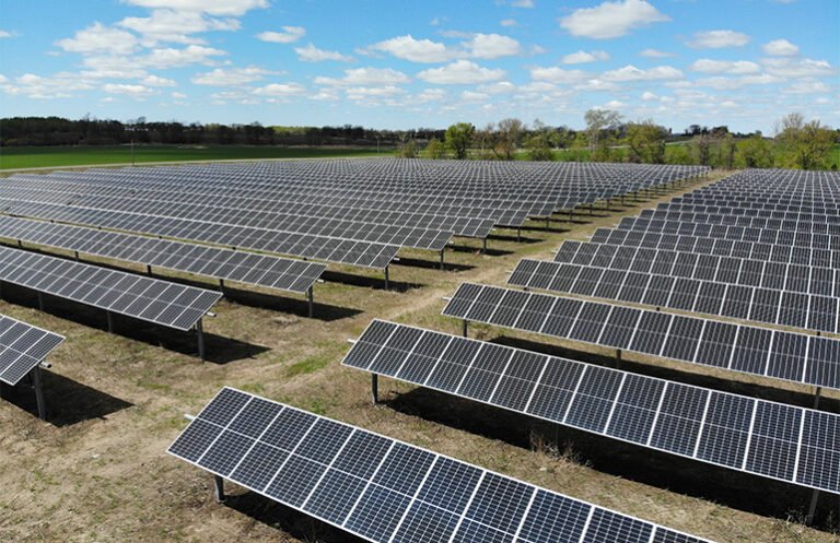 Un rapport révèle que davantage d’États encouragent l’énergie solaire dans les communautés à faible revenu