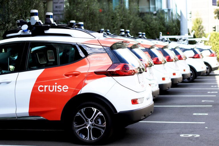 GM devrait annoncer des réductions de dépenses pour l’unité de conduite autonome Cruise