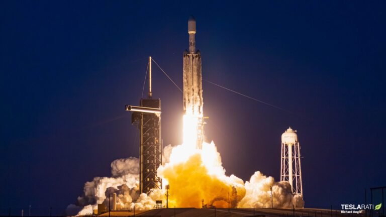 Le Falcon Heavy de SpaceX va lancer l’avion spatial X-37B