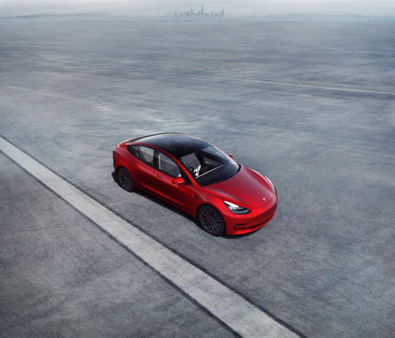 Tesla adopte la publicité en mettant l’accent sur la sécurité des véhicules – EVANNEX Aftermarket Tesla Accessories