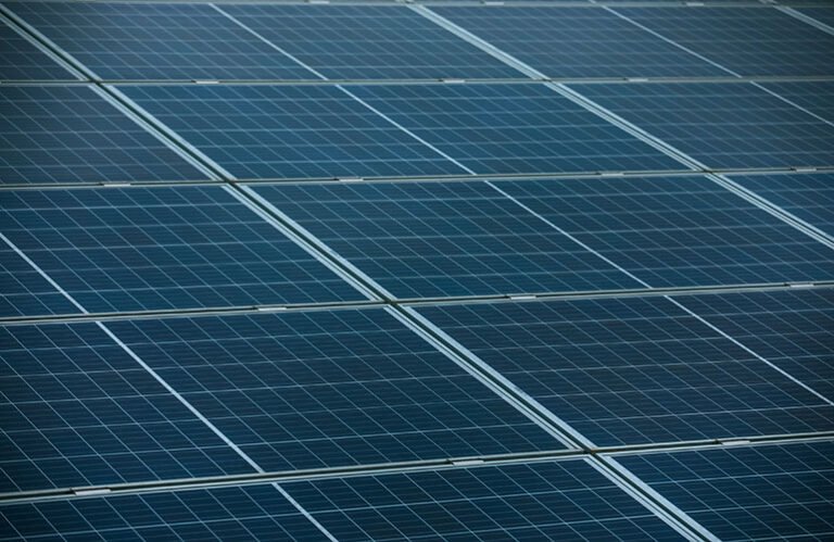 PearlX commence la construction d’un portefeuille solaire multifamilial en Californie