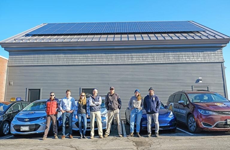 Les installateurs solaires de la Nouvelle-Angleterre ReVision Energy et Sunbug Solar vont fusionner