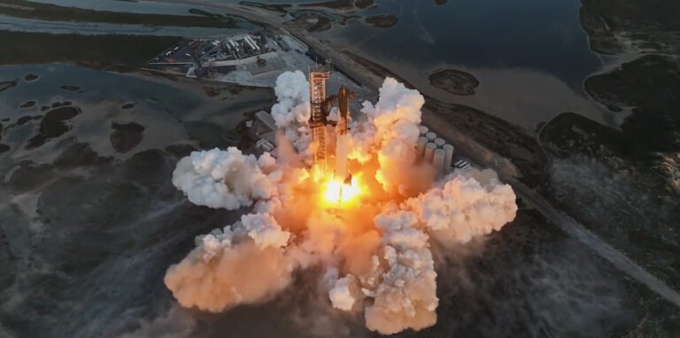 SpaceX lance le deuxième test en vol intégré du vaisseau spatial