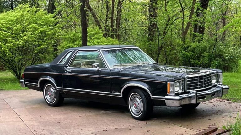 À 9 000 $, cette Ford Granada 1976 vous remettrait-elle en noir ?