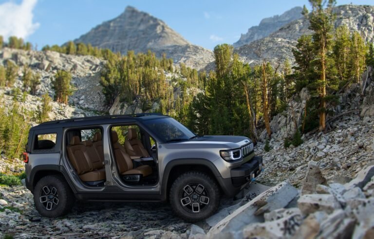 Ramcharger PHEV, Jeep Wrangler EV, Tesla à 27 000 euros : l’actualité automobile du jour