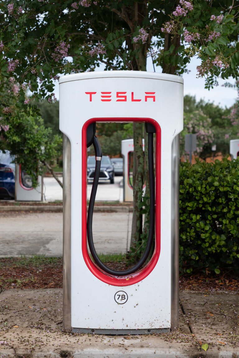 Façonner le réseau de superchargeurs de Tesla – EVANNEX Aftermarket Tesla Accessories