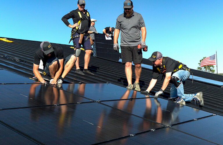 S-5 !  réalise un nouveau projet de construction de bureaux avec un panneau solaire de 53 kW