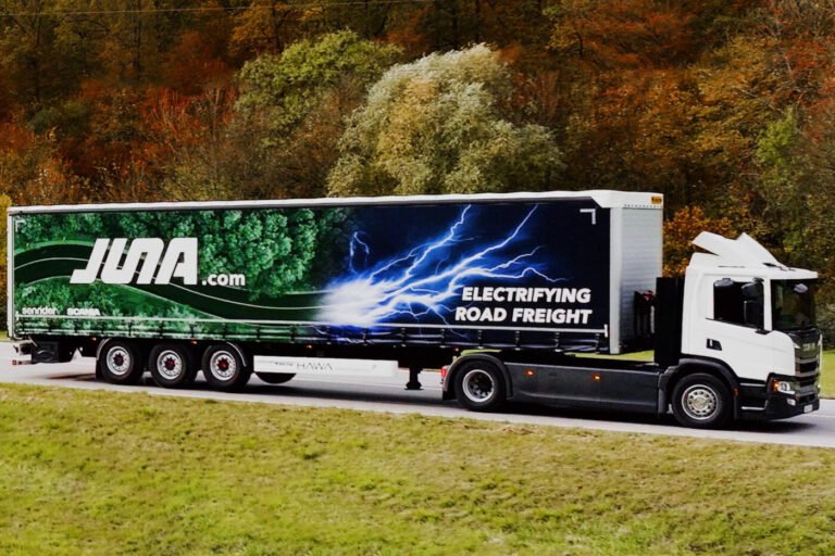 Scania et Sennder vont louer des camions électriques selon un modèle de paiement à l’utilisation