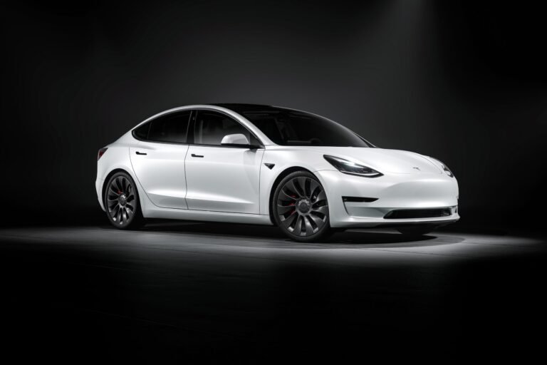 Tesla Inde pourrait obtenir l’approbation d’ici début 2024