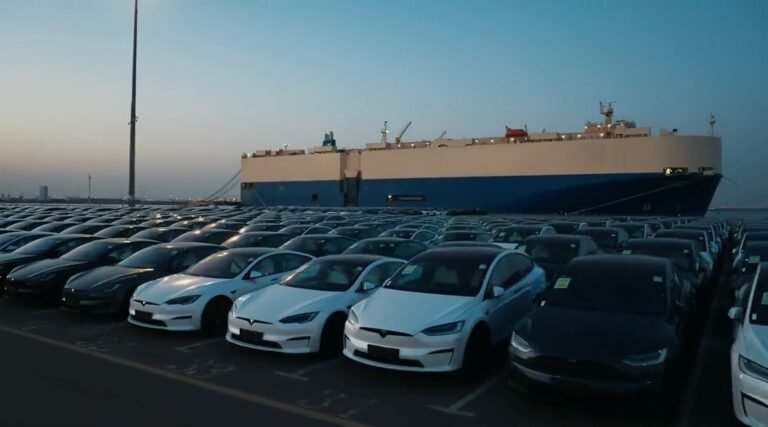 La grève de Tesla en Suède se serait étendue à tous les ports