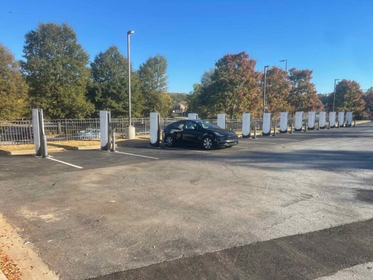 Les nouvelles stations Supercharger de Tesla du 8 au 15 novembre