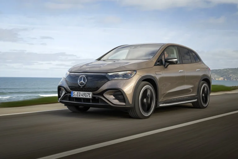 Le SUV Mercedes-Benz EQE 2024 ajoute de l’autonomie sans augmenter le prix