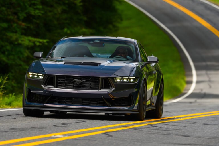 La Ford Mustang surpasse la Challenger et la Camaro en 2023