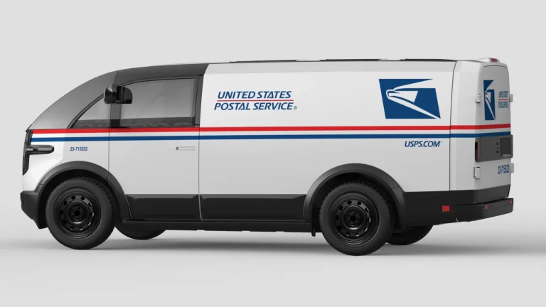 Le service postal américain achètera six fourgonnettes de livraison électriques Canoo