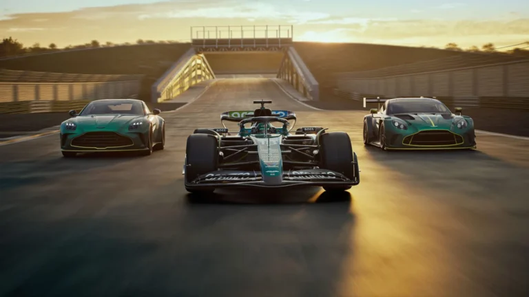 Aston Martin dévoile la F1 2024 et la voiture de course Vantage GT3
