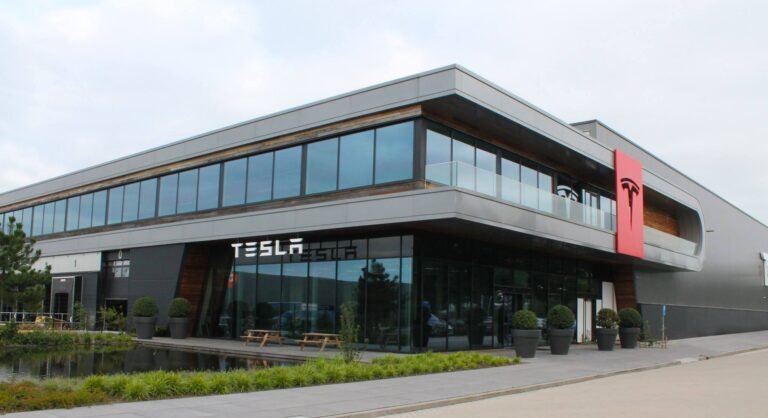 Tesla en pourparlers pour ouvrir une Gigafactory en Thaïlande : responsable