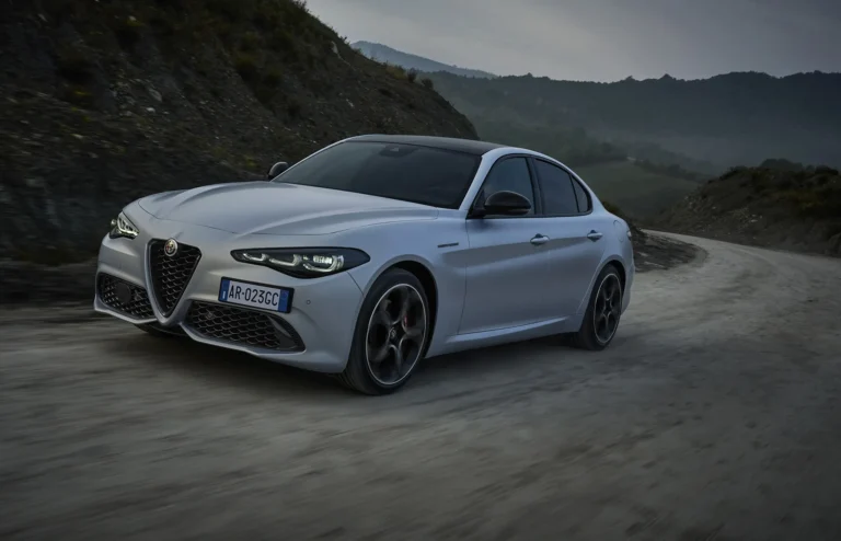 Essai de l’Alfa Romeo Giulia 2024 : prix, spécifications et photos