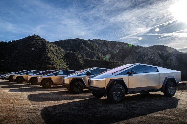 Tesla renforce la sécurité du Cybertruck et améliore l’expérience Supercharger dans une nouvelle mise à jour