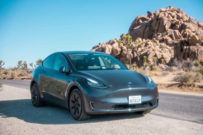 Tesla dévoile un nouveau modèle Y 2 places pour les entreprises, offrant des S améliorés – EVANNEX Aftermarket Tesla Accessories