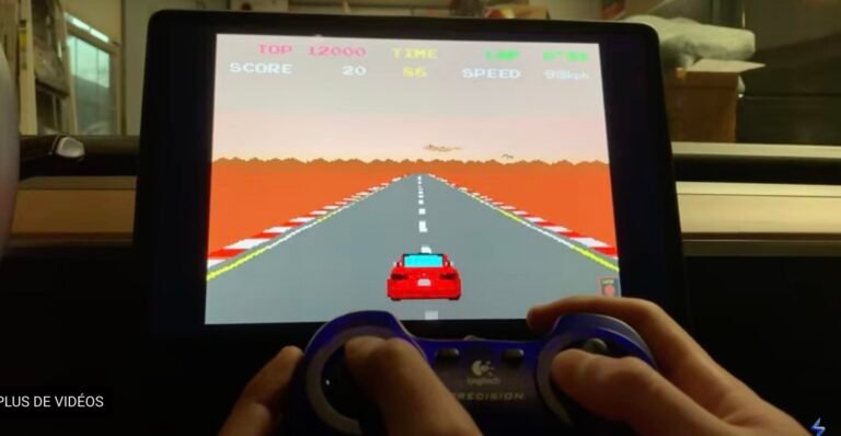 TOP 10 des jeux à jouer en conduisant votre Tesla