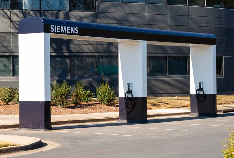 Véhicules électriques chargés |  La Fondation Siemens accorde 3 millions de dollars pour soutenir la formation dans le secteur de la recharge des véhicules électriques