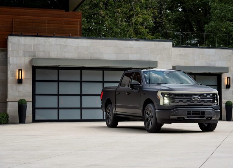 Le Ford F-150 Lightning 2024 connaît une série de baisses de prix