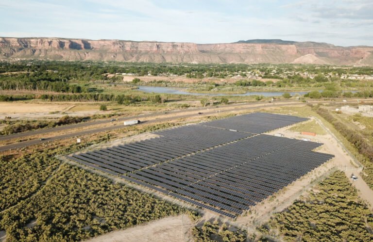 L’Université de Denver collaborera avec Pivot Energy pour 23 MW d’énergie solaire