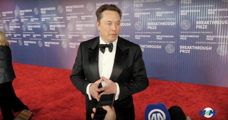 Elon Musk parle de l’IA lors de la 10e cérémonie annuelle des Breakthrough Prize