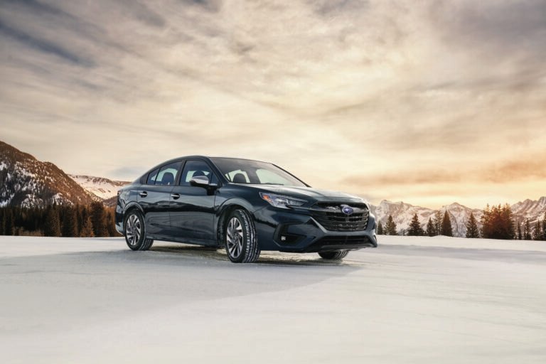 Essai de la Subaru Legacy 2025 : prix, spécifications et photos