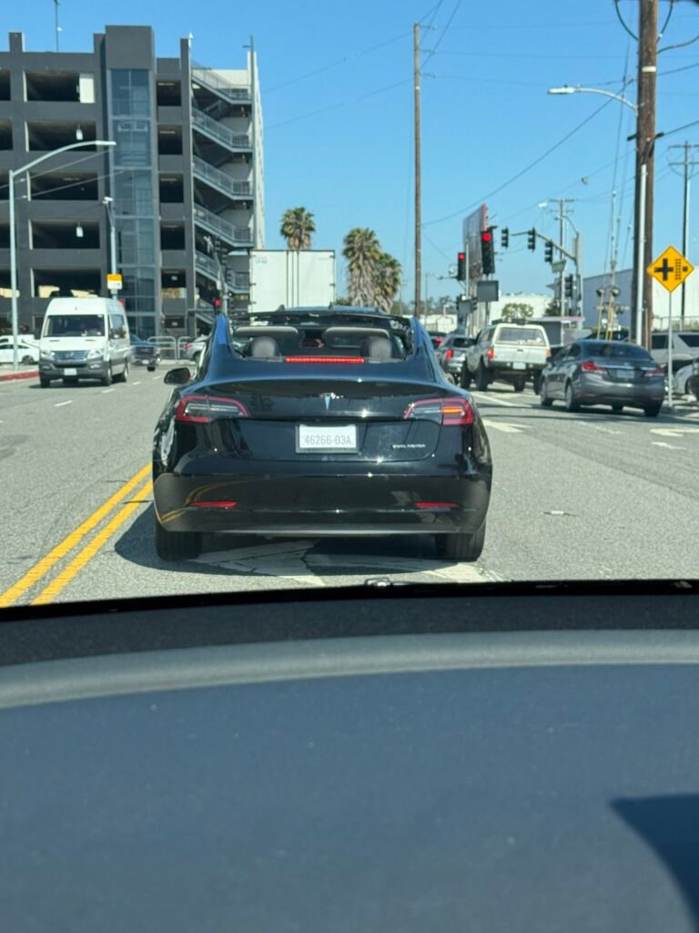 L’incroyable photo d’un cabriolet Tesla modèle 3